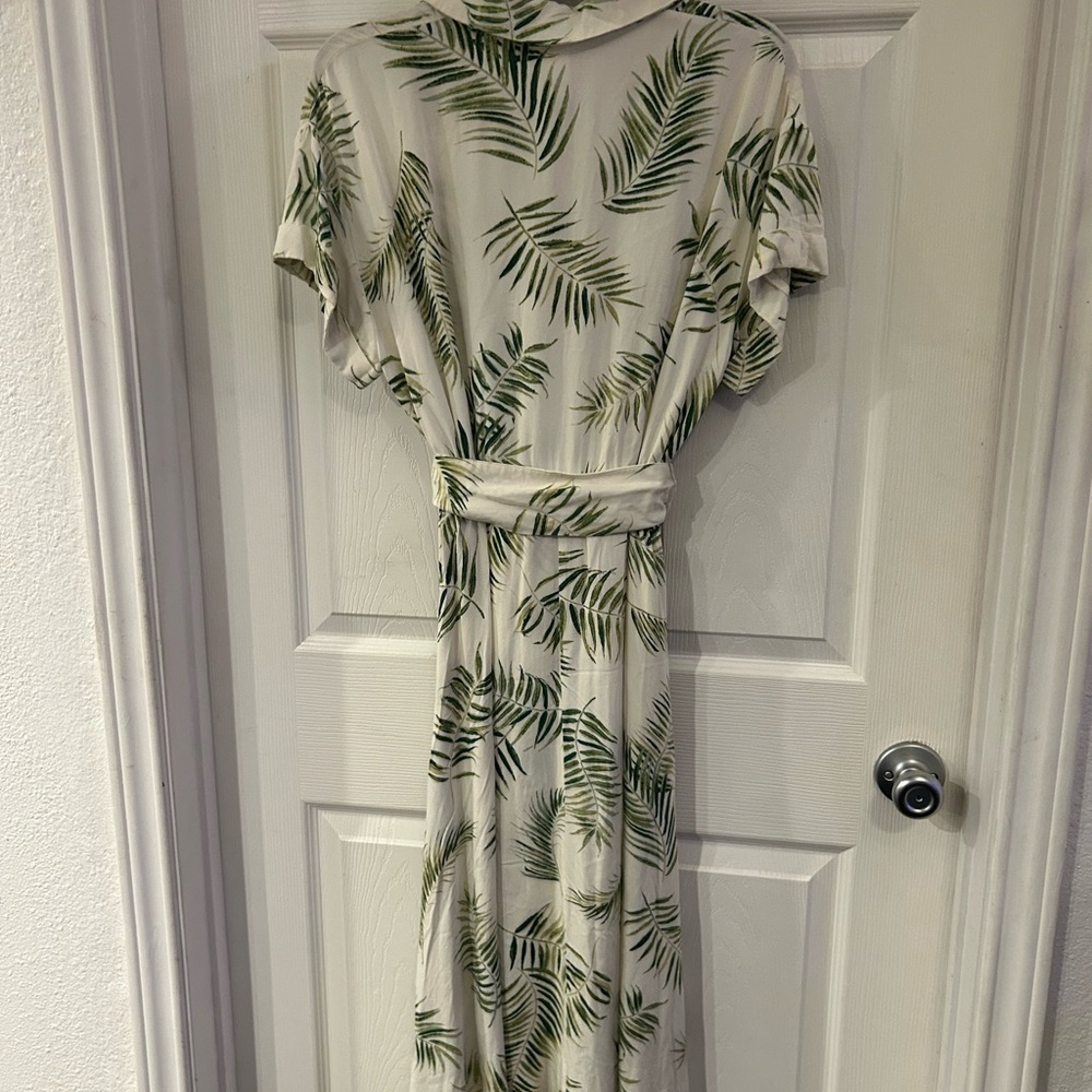 H&M Green Leaf Print Dress - Picture 3 of 11